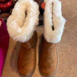 Brand new SO Chestnut boots size 2